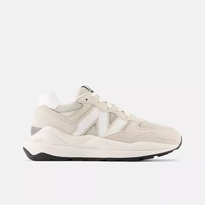 New Balance 5740 (Size 5 M / Size 6.5 F)